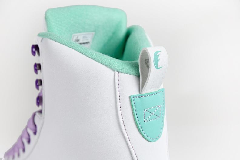 Chaya Melrose White/Teal Roller Skates